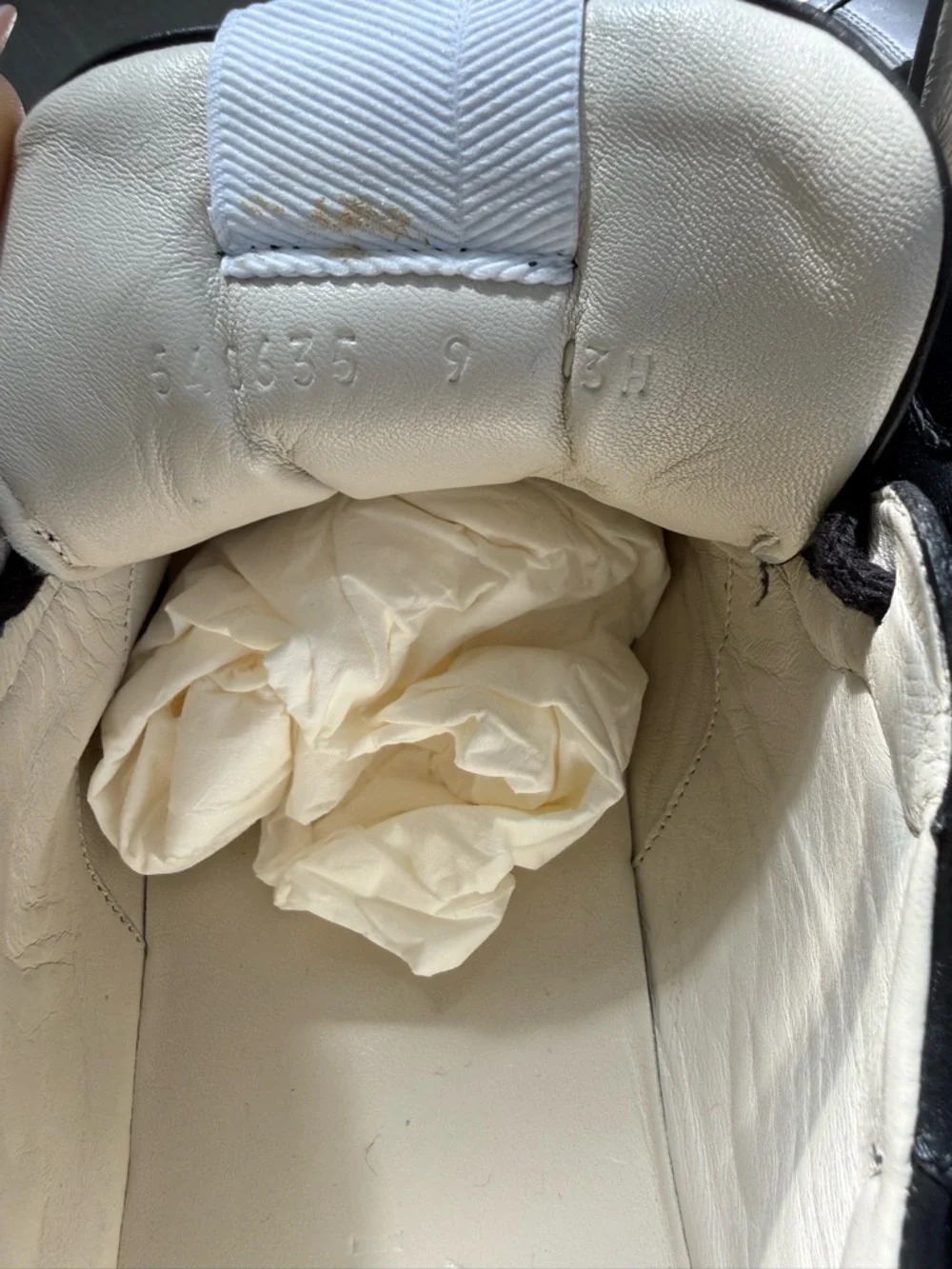 GUCCI MENS LEATHER SNEAKERS SIZE 9 - Picture 9 of 14